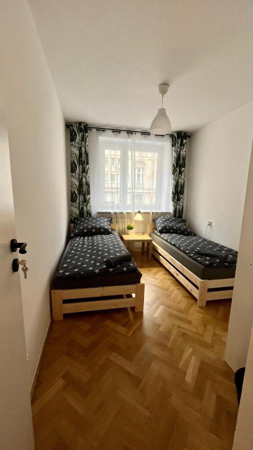 Warszawa Krucza Pokoje エクステリア 写真